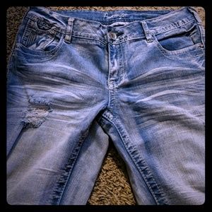 Light wash distressed jeans